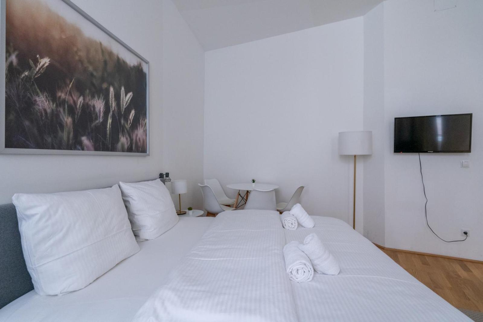 Air Conditioning 330 Mbit Wifi Self Check-In Vienna Esterno foto